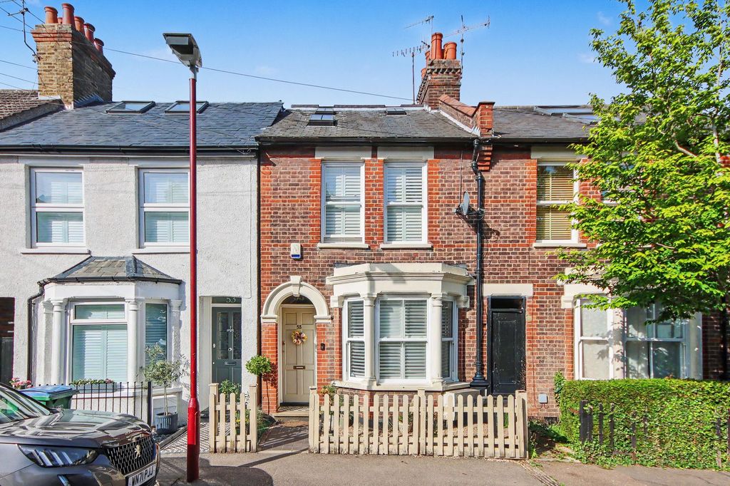Property photo 2 of 11 External