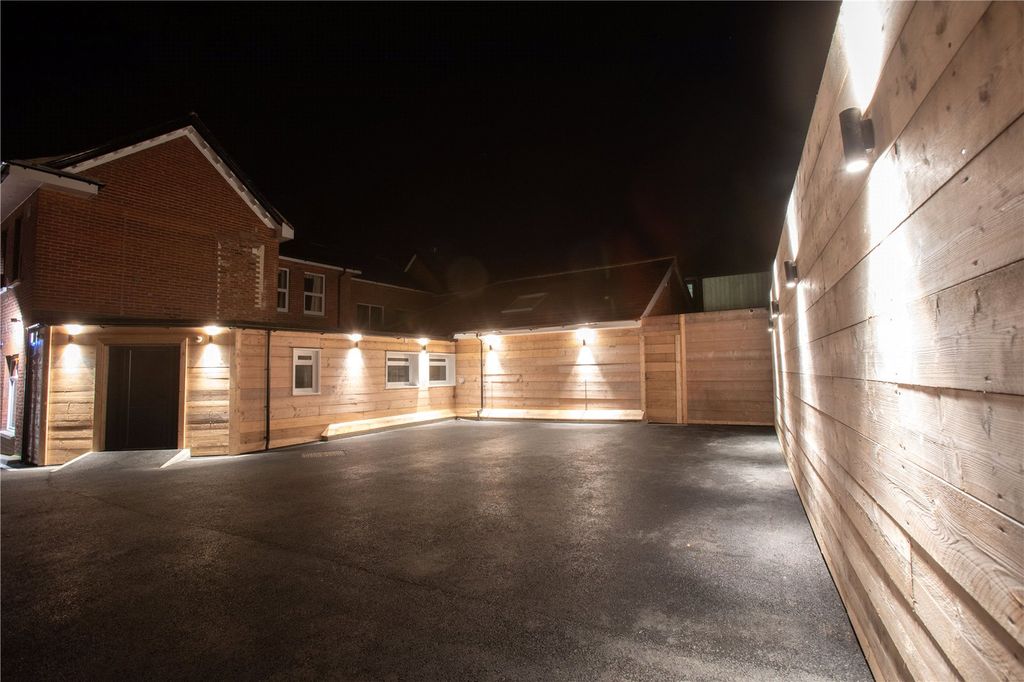 Property photo 2 of 9 Car Park