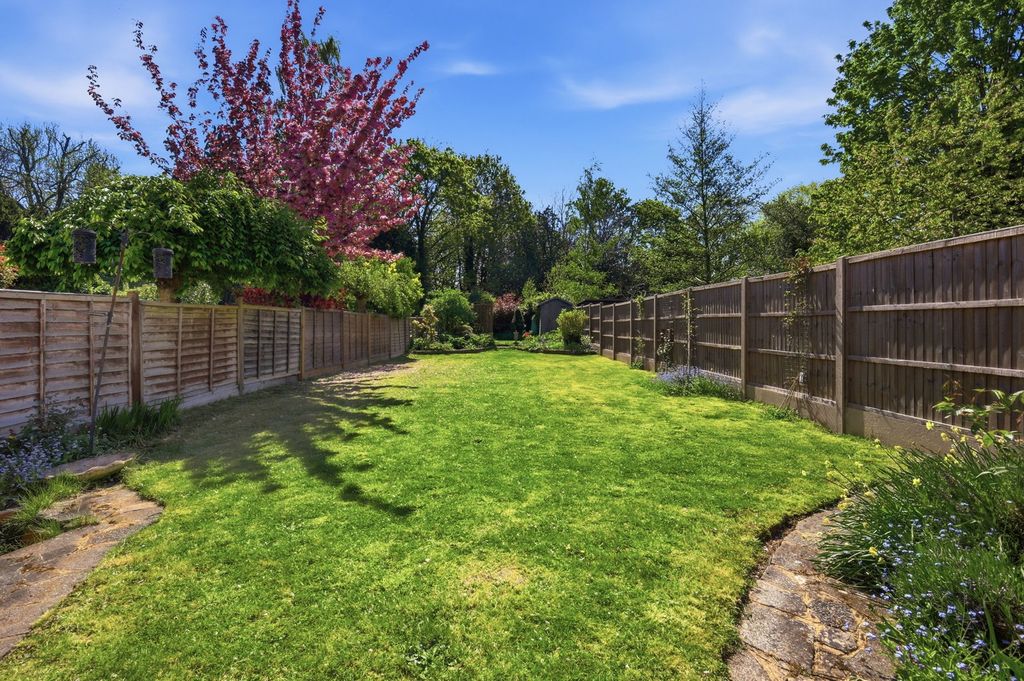 Property photo 3 of 27