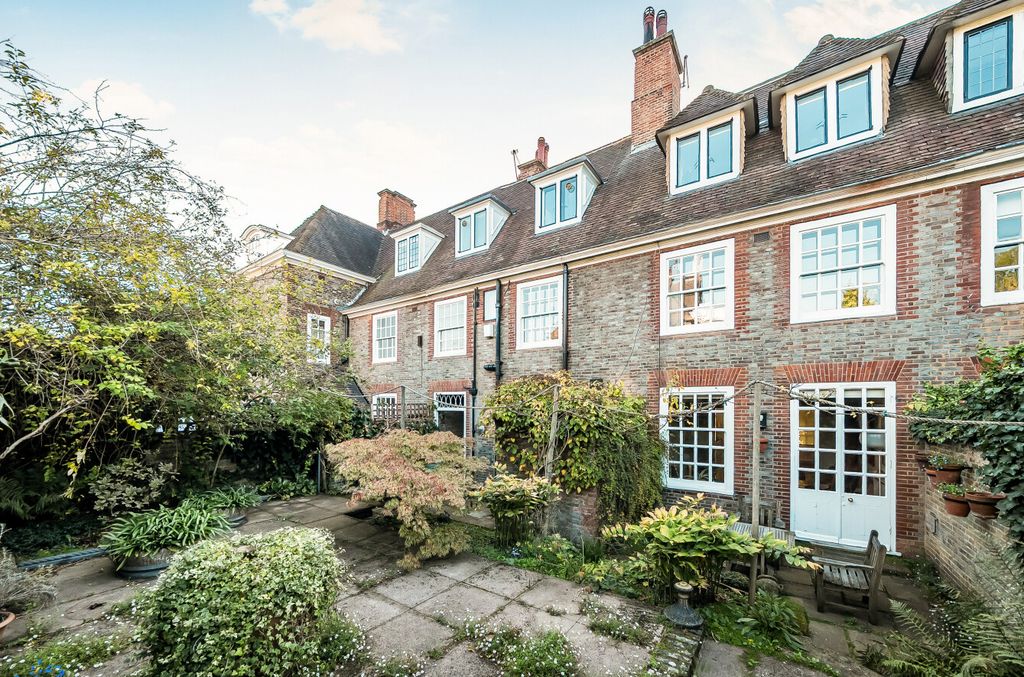 Property photo 2 of 31 1365078-16-68E77E...