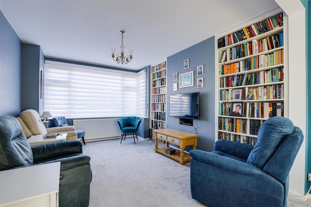 Property photo 2 of 25 Img_8436-Img_8440.Jpg