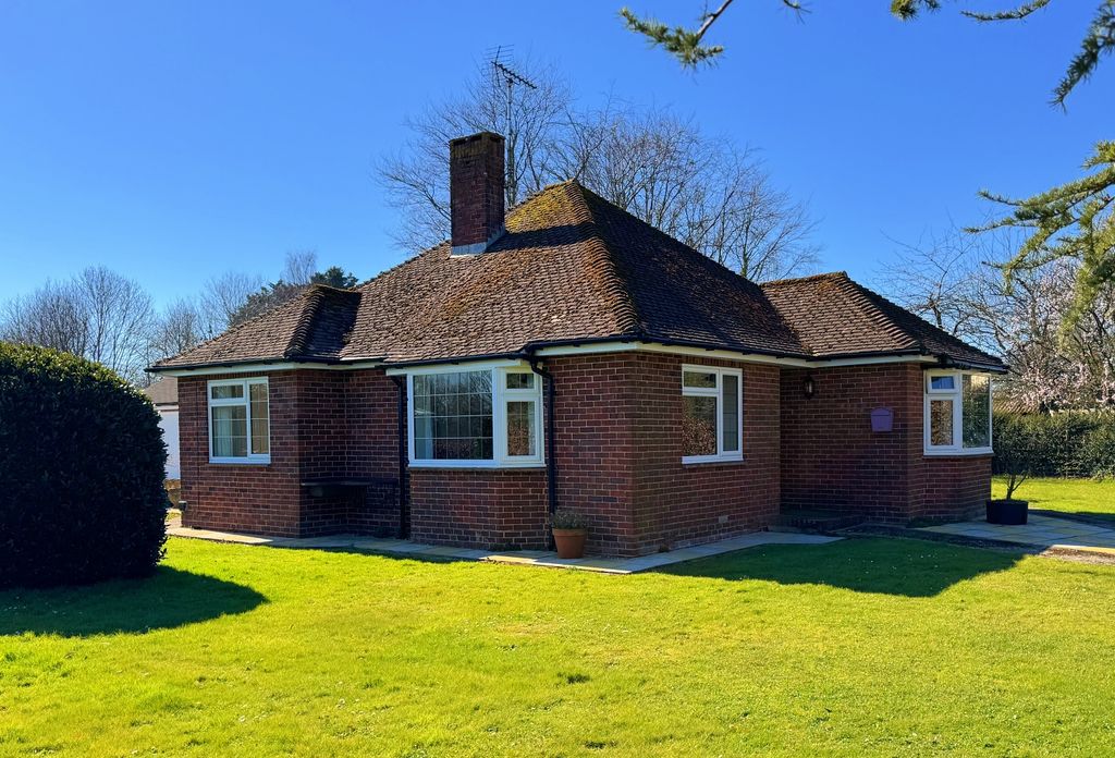Property photo 2 of 25