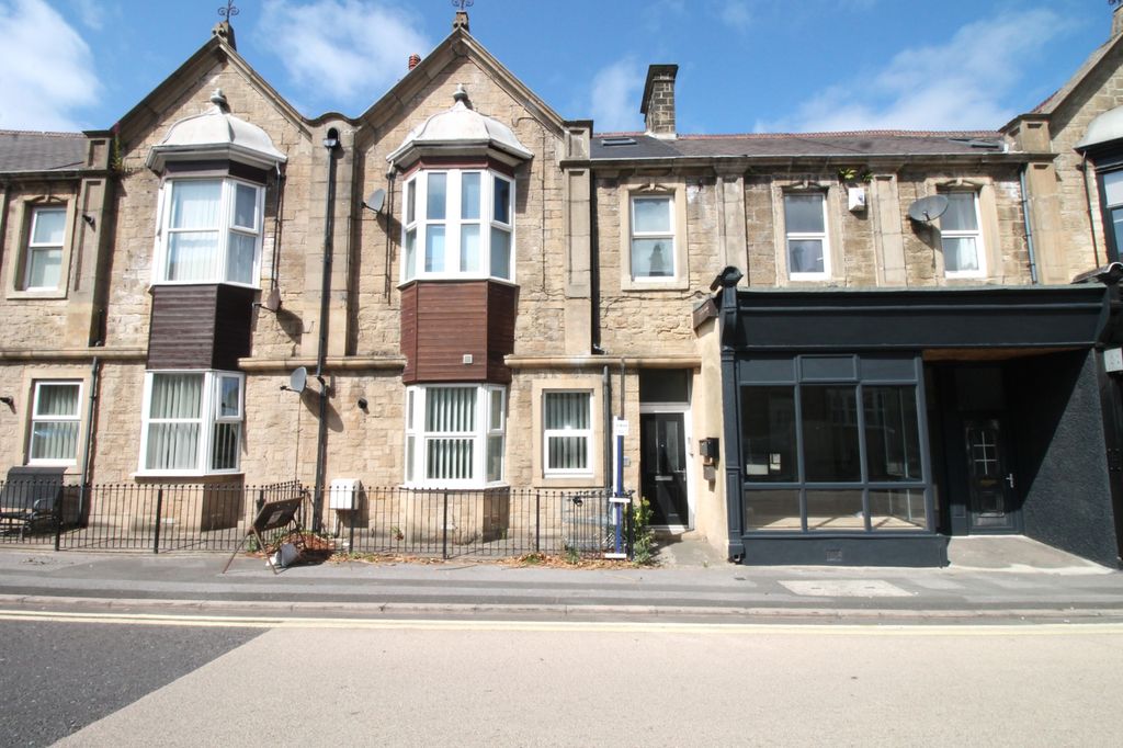 Property photo 1 of 11 Front External