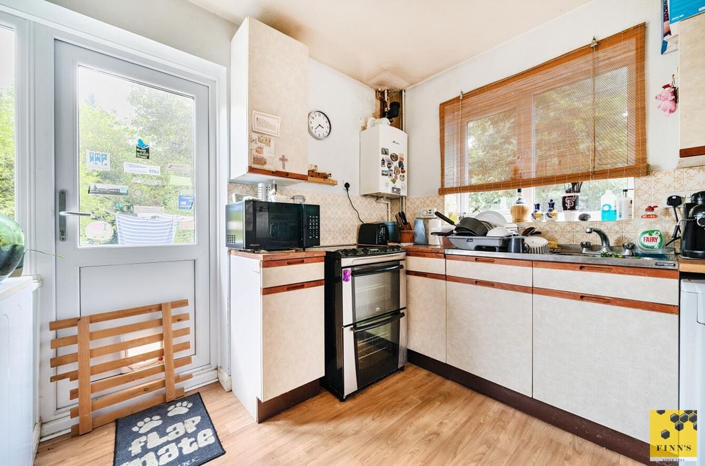 Property photo 3 of 11 79B0Ac91-0A98-4736-9543-Eed336F9Cdbe.Jpg
