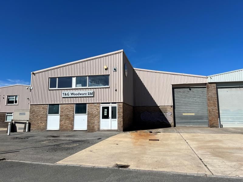Property photo 1 of 2
