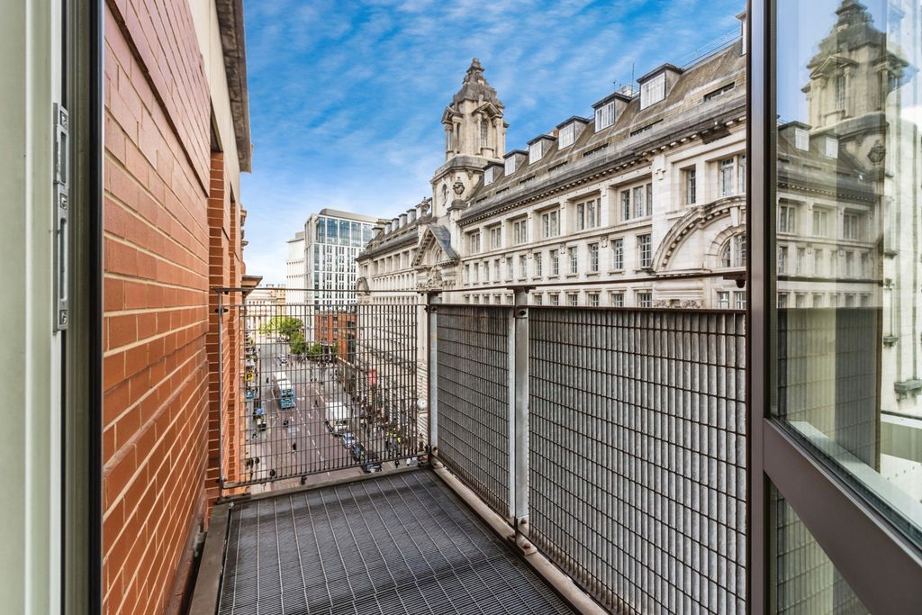 Property photo 3 of 15 Photo