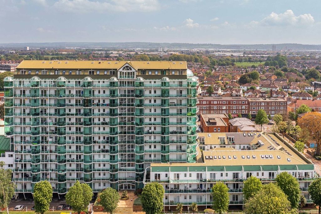 Property photo 3 of 7