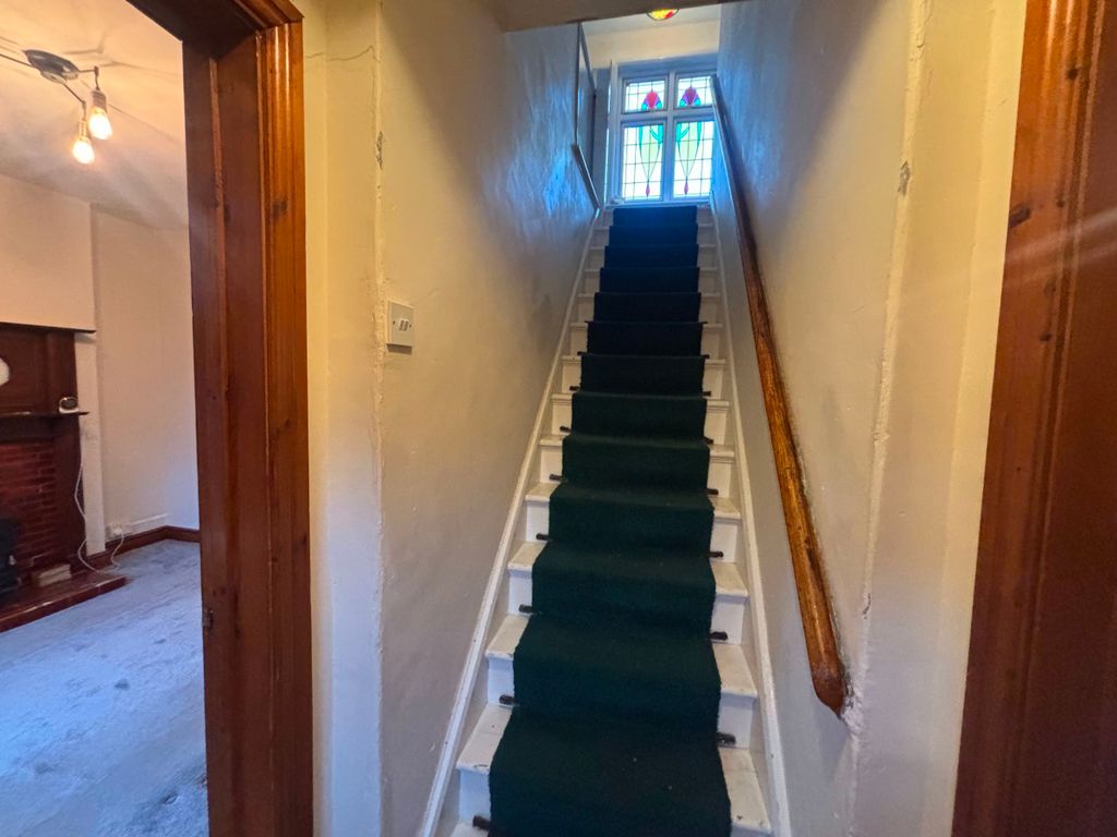 Property photo 2 of 26