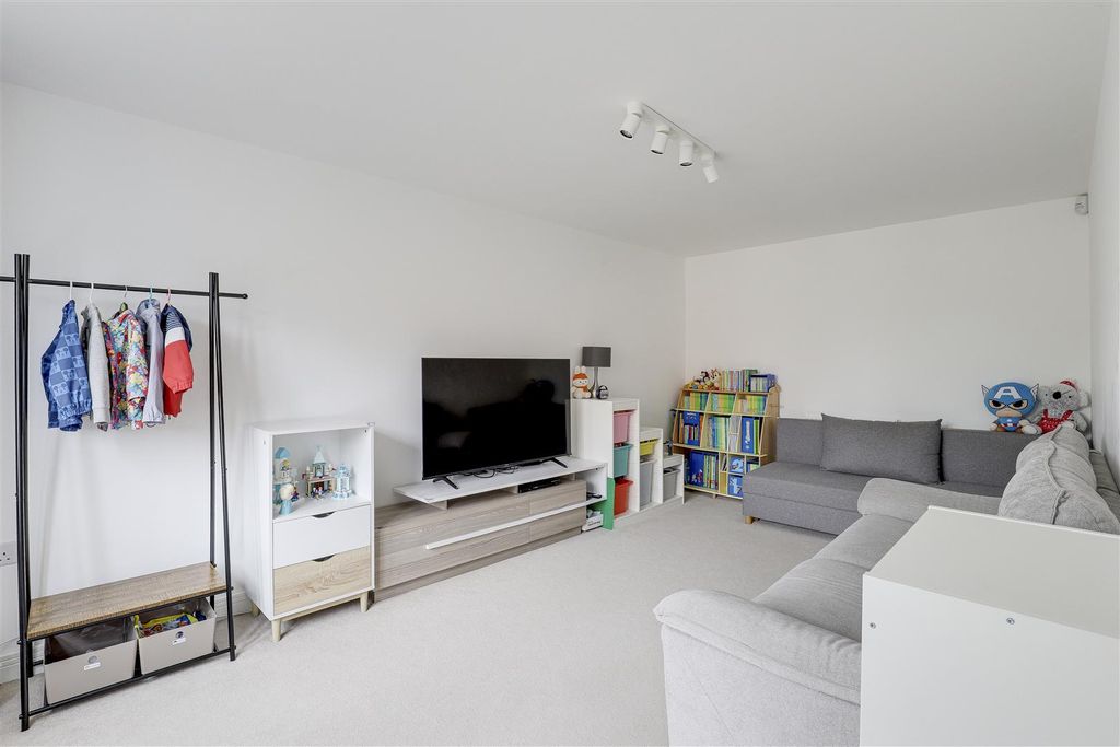 Property photo 3 of 23 1794.Jpg