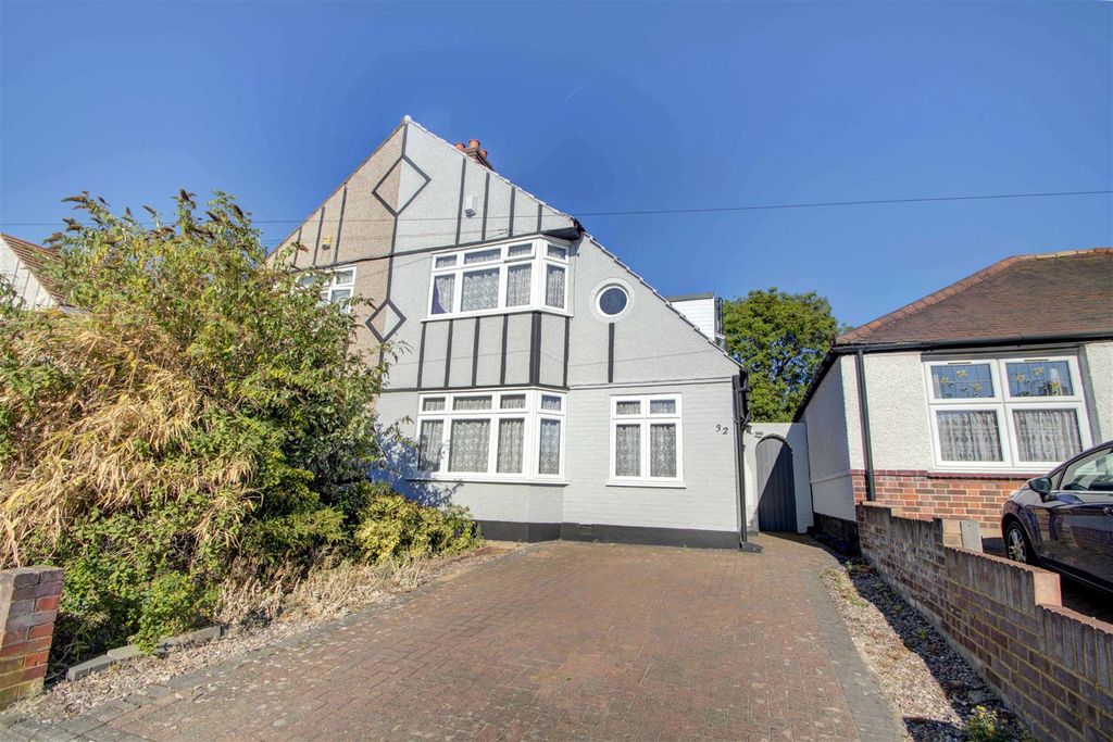 Property photo 1 of 16 Front