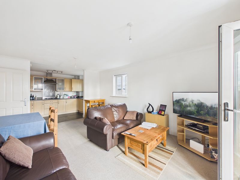 Property photo 2 of 10 Living Room