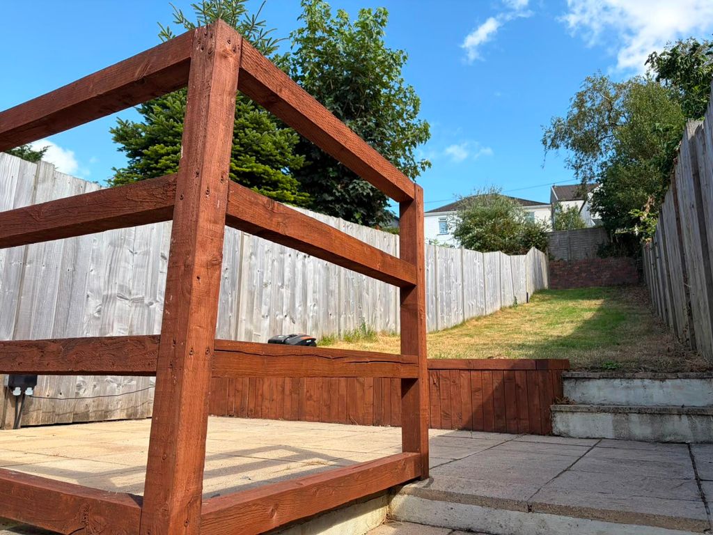 Property photo 3 of 31