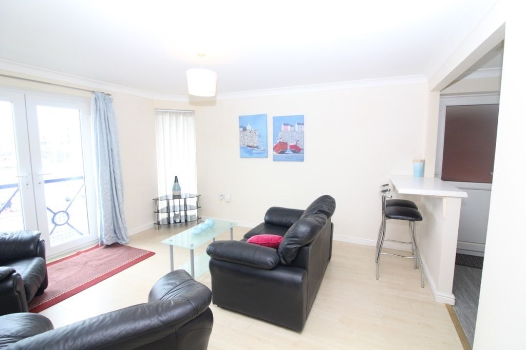 Property photo 3 of 12