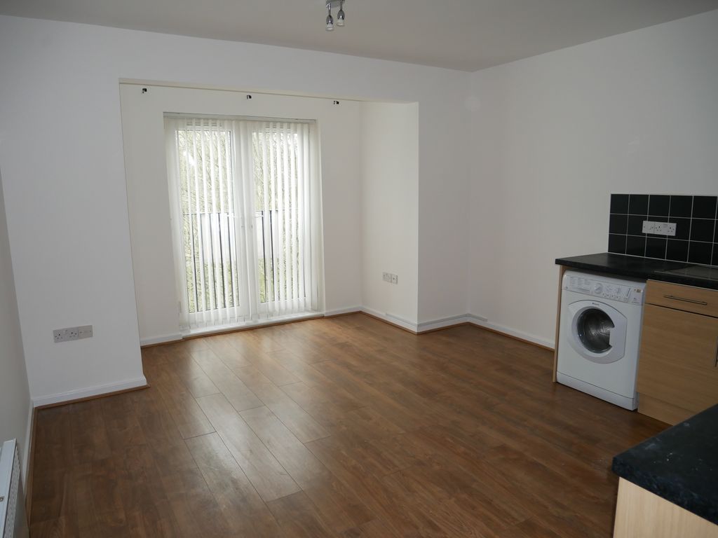 Property photo 3 of 11