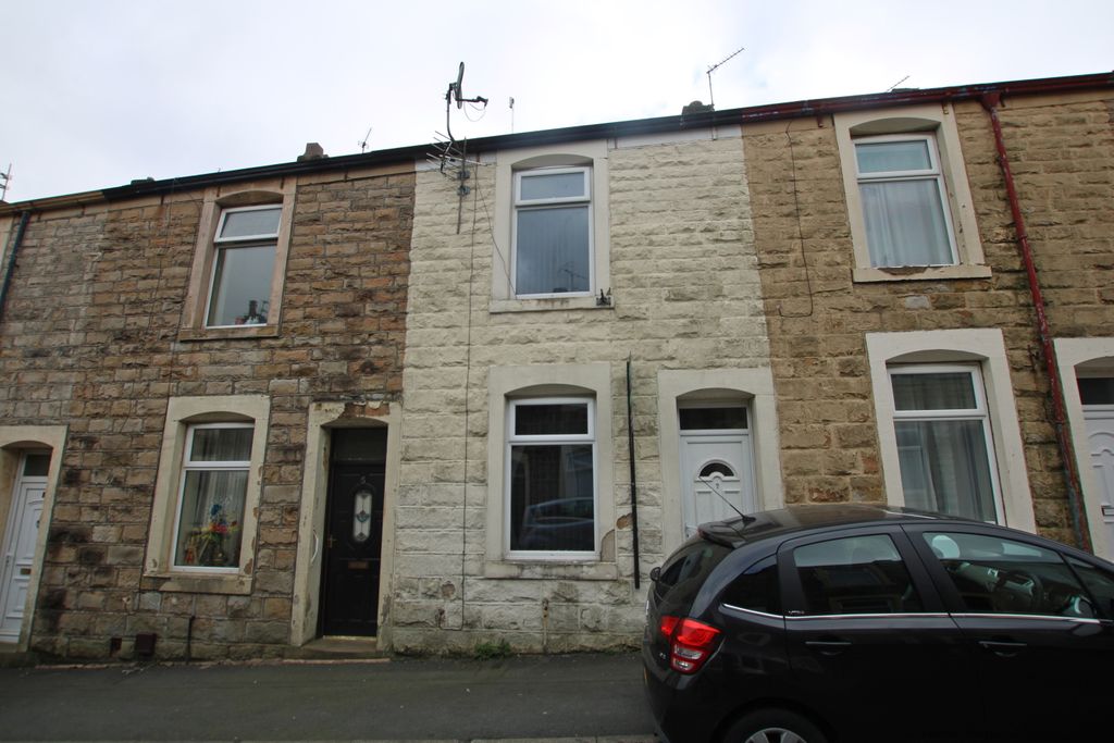 Property photo 1 of 9 1