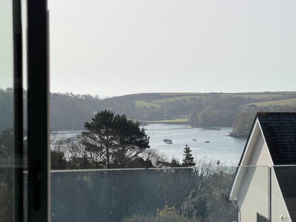 Property photo 3 of 26 4139603