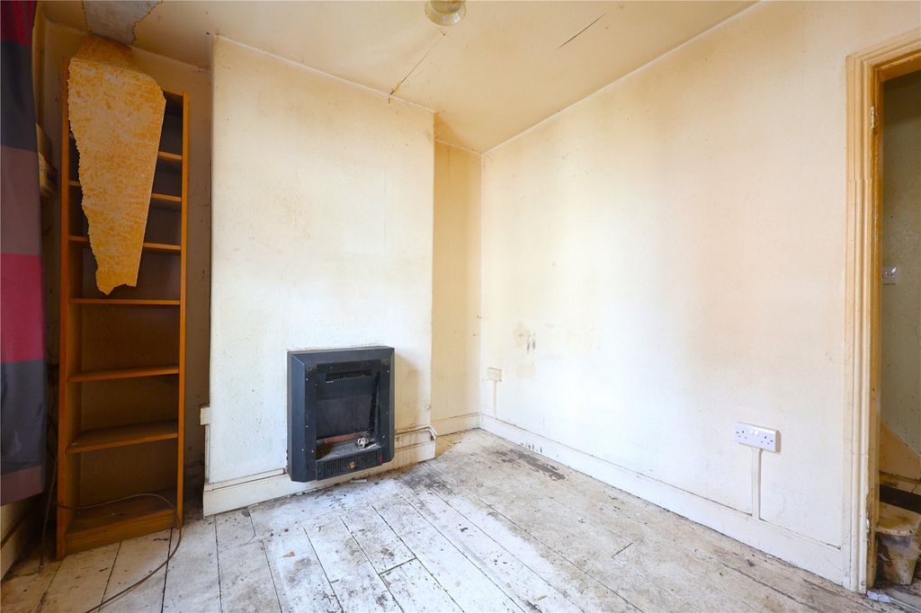 Property photo 3 of 14 Picture No. 02