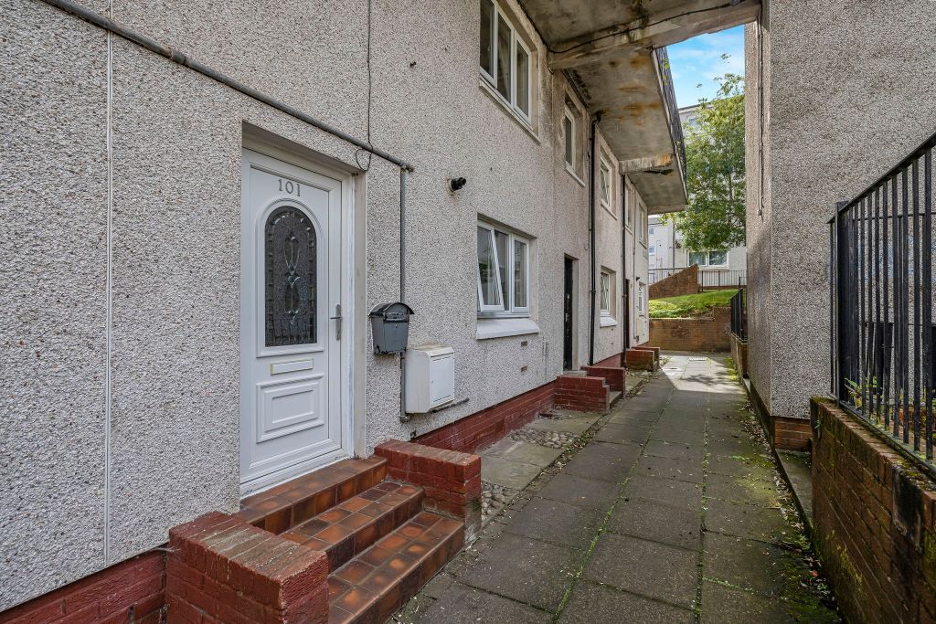 Property photo 3 of 26