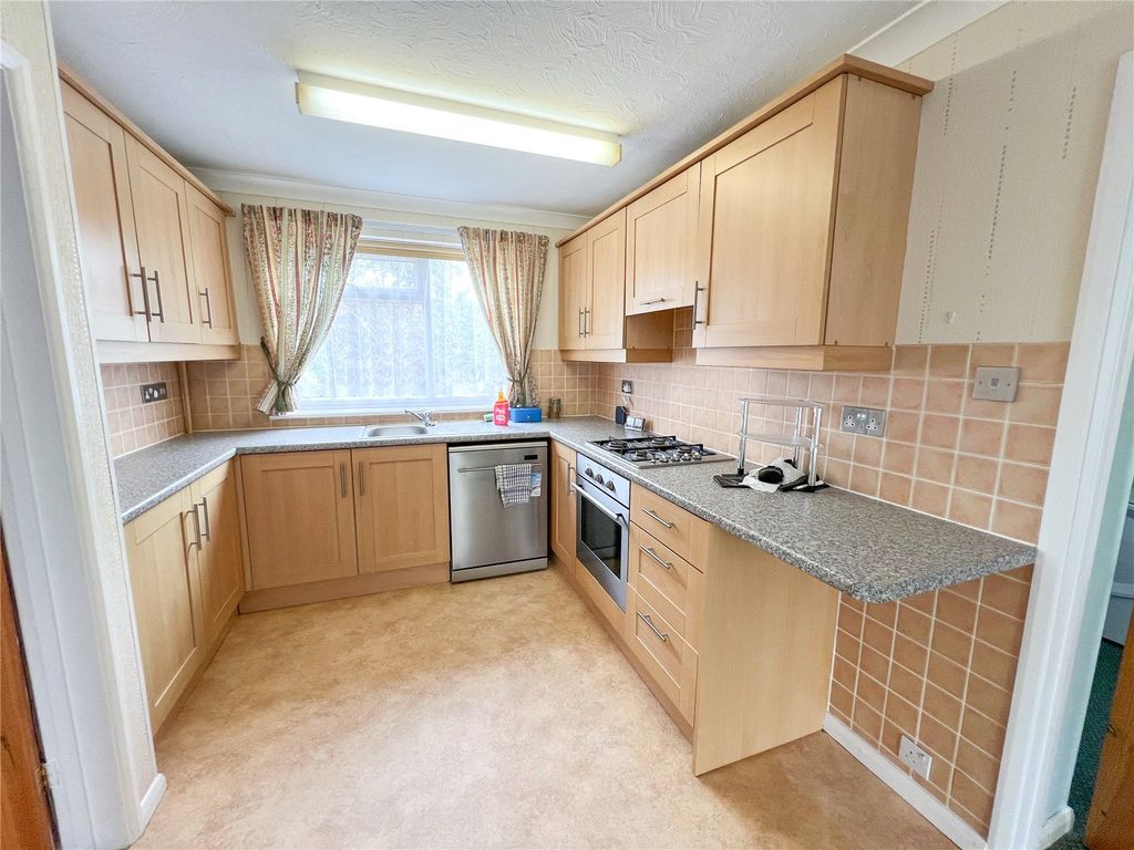 Property photo 2 of 15 Picture No. 14