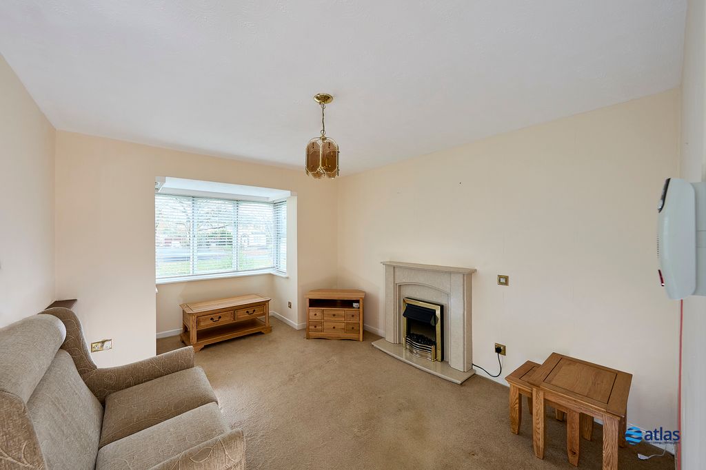 Property photo 2 of 11 Lounge