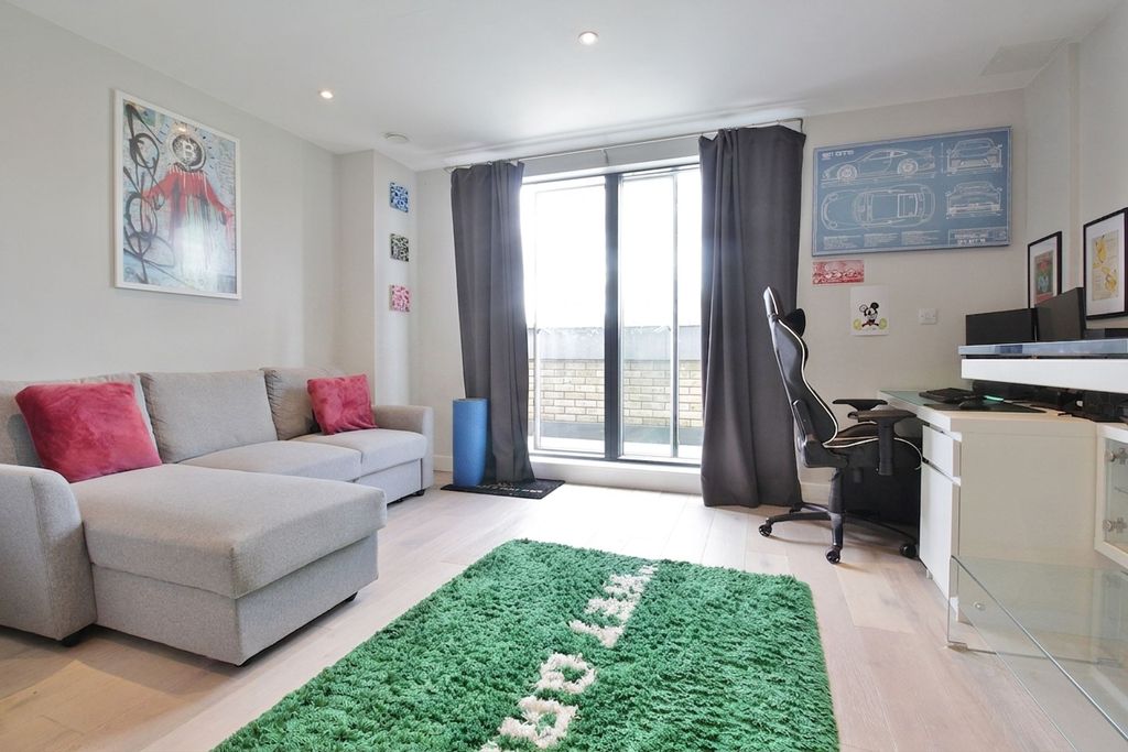 Property photo 2 of 7