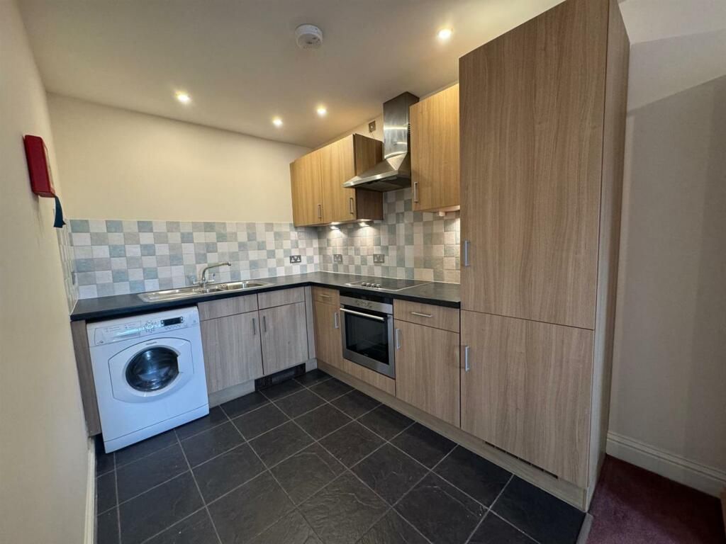 Property photo 1 of 5 Kitchen