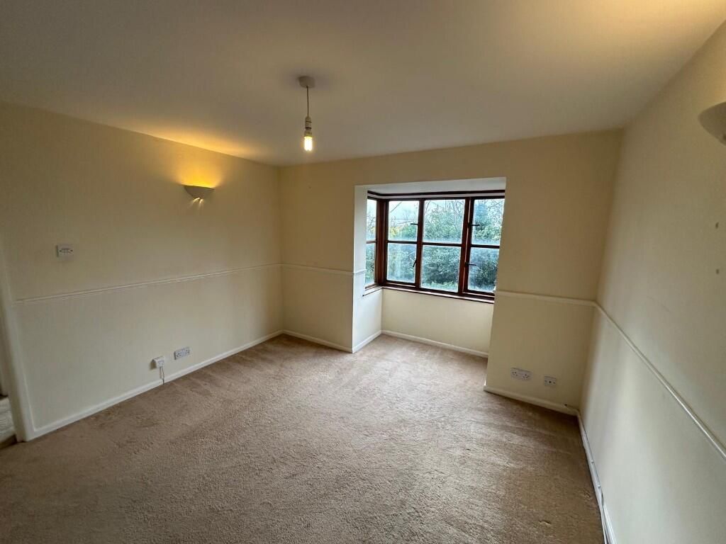 Property photo 3 of 7 Gallery