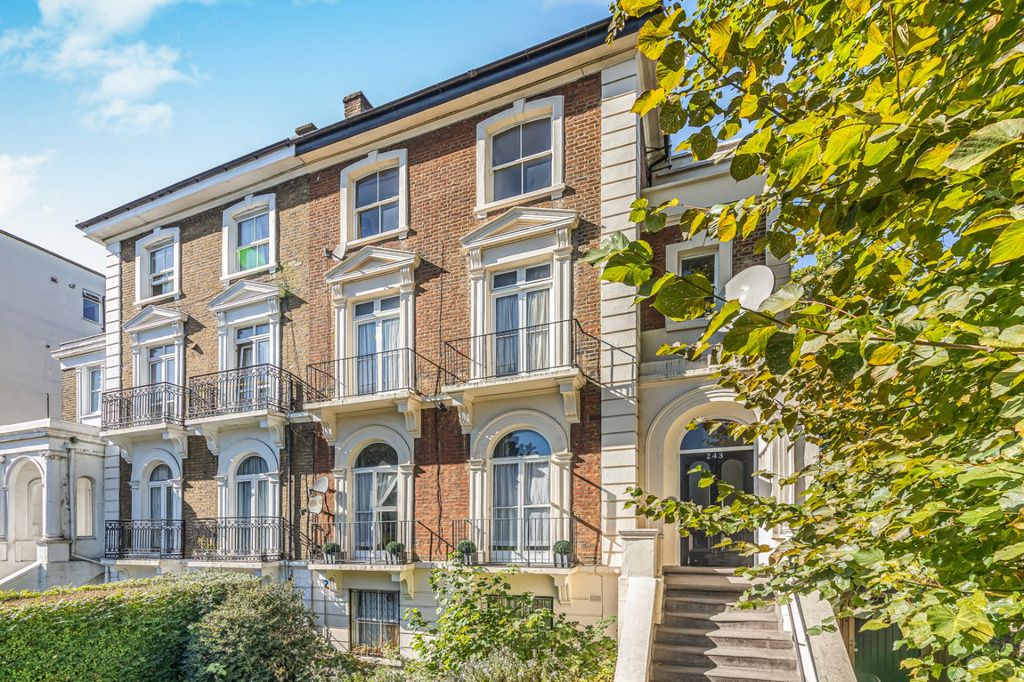 Property photo 2 of 16