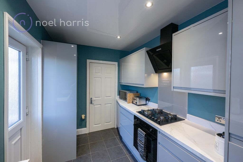 Property photo 2 of 13 Photo 5