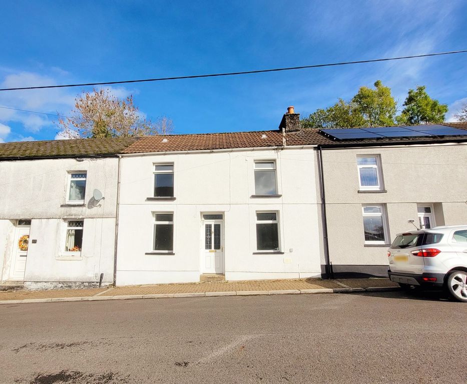 Property photo 2 of 18