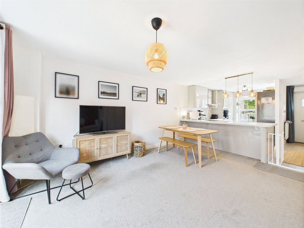 Property photo 2 of 14 Picture No. 07