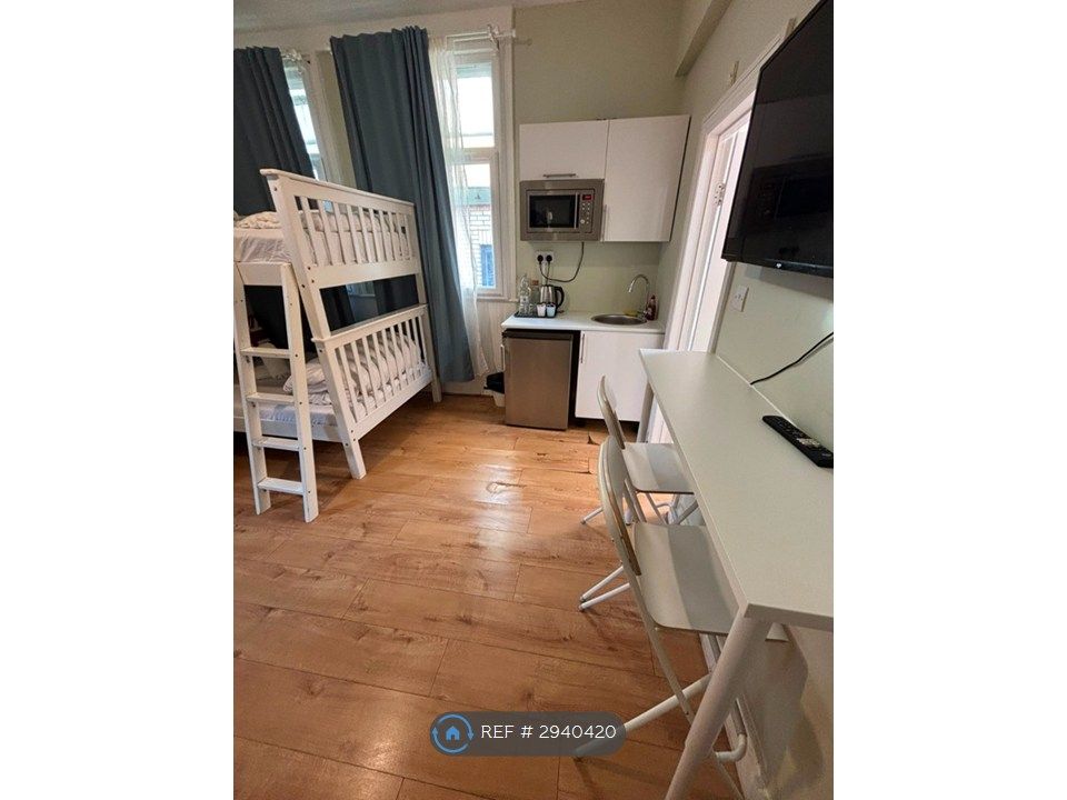 Property photo 2 of 5