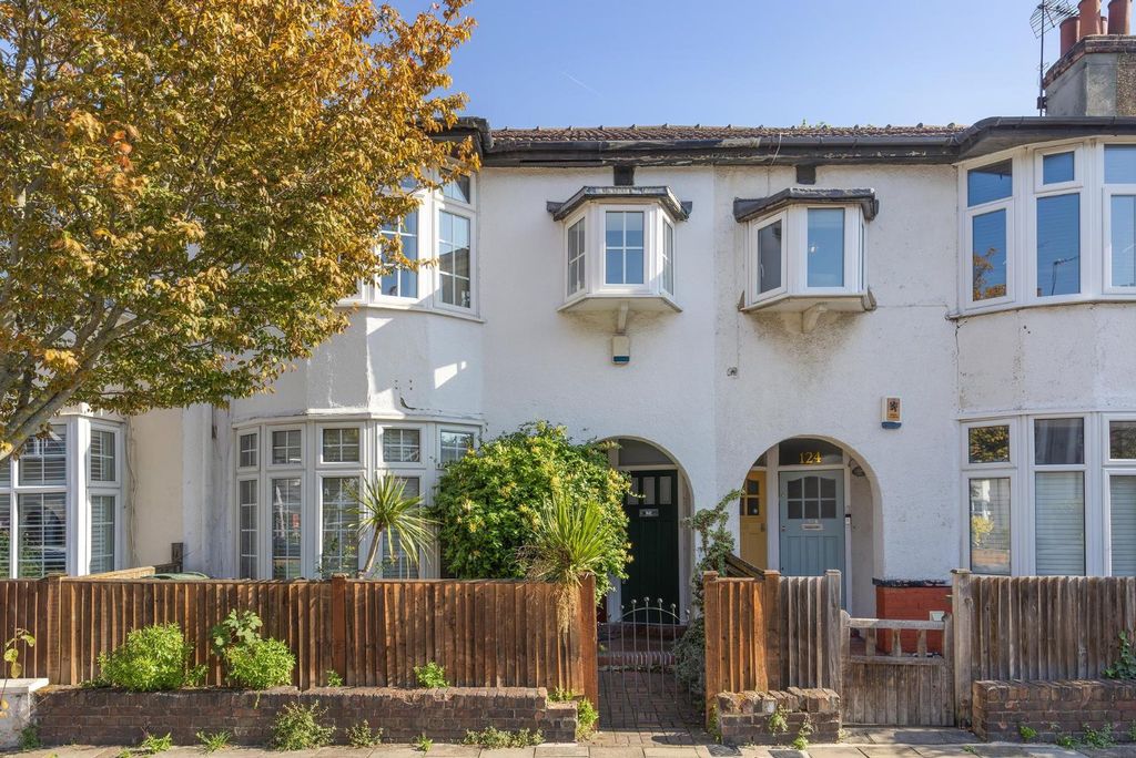 Property photo 3 of 8