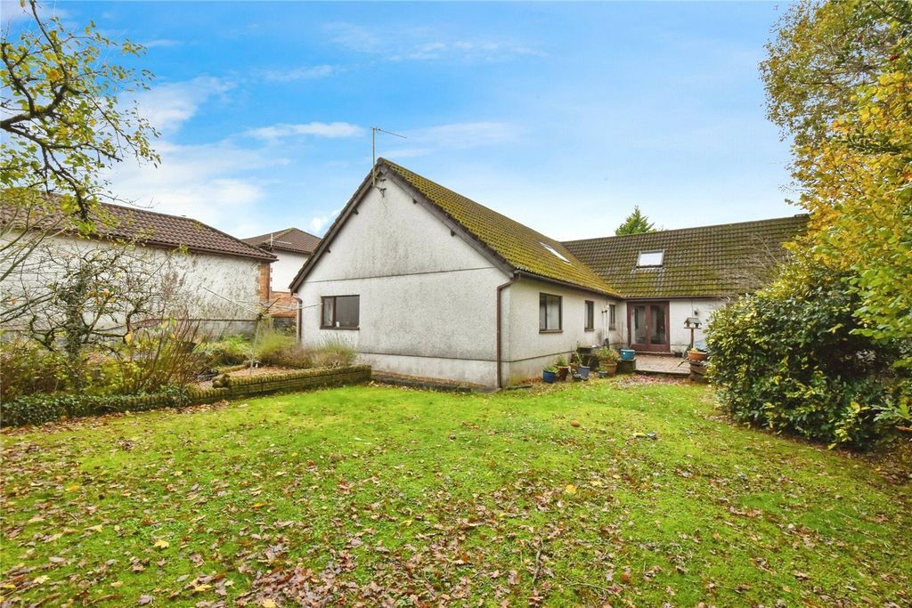 Property photo 2 of 19 Picture No. 26