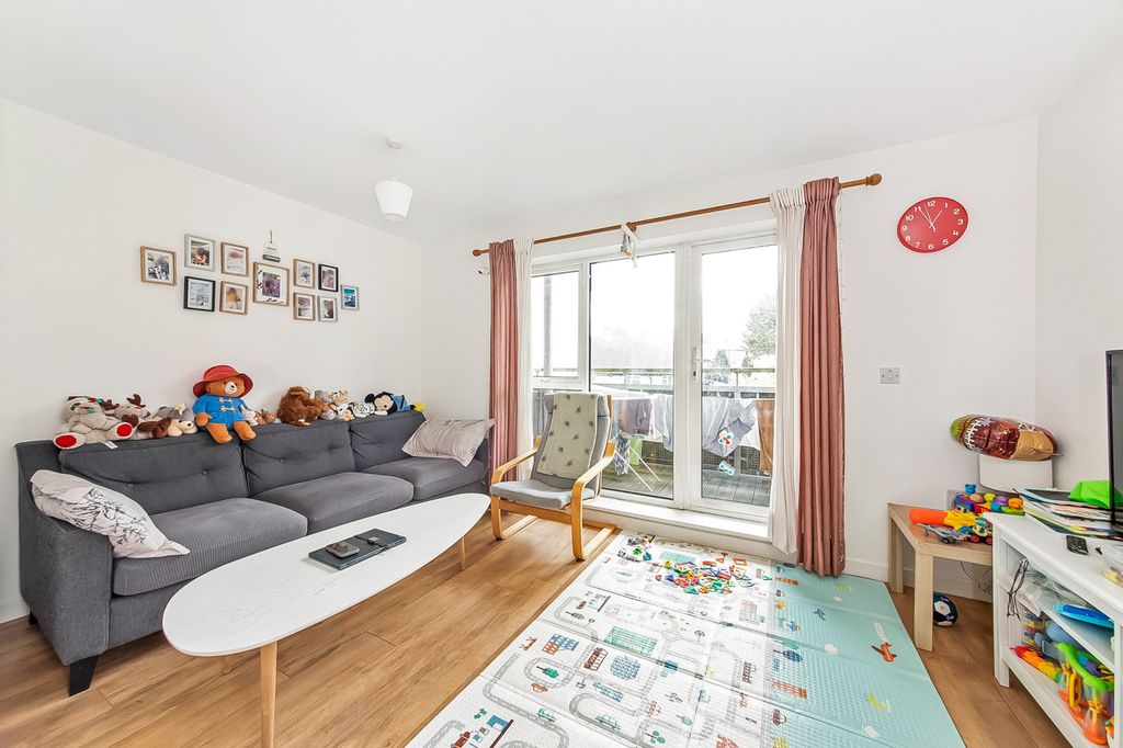 Property photo 2 of 11