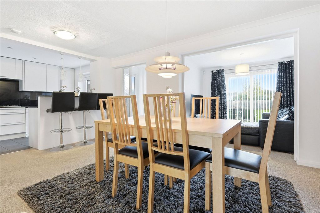 Property photo 2 of 18 Dining Room