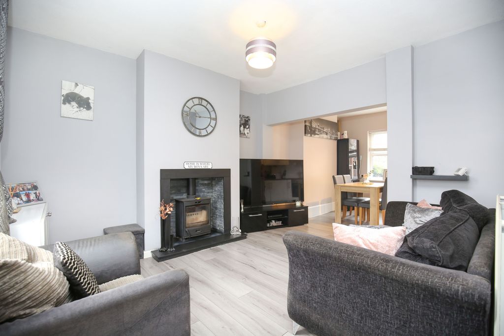 Property photo 2 of 13 Mw-4946