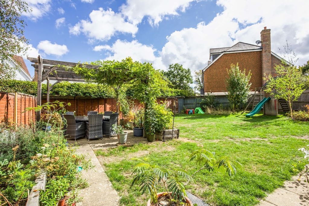 Property photo 2 of 27 Photo 11