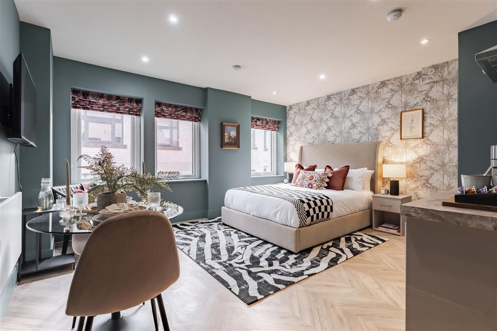 Property photo 2 of 10 Copy Of 106-147 The Headrow Day 1-106 (1).Jpg