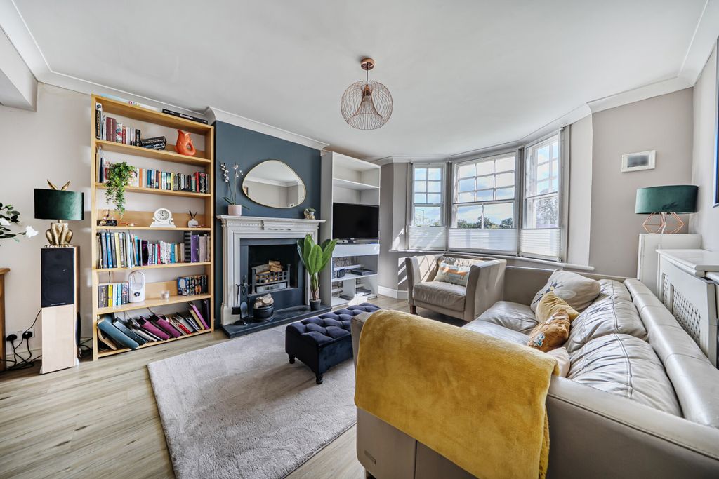 Property photo 2 of 22 1349807-14-68c419...