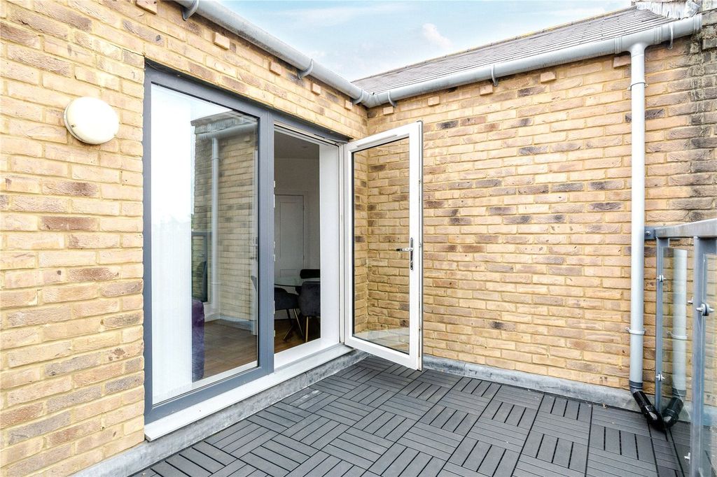 Property photo 2 of 10 Picture No. 03