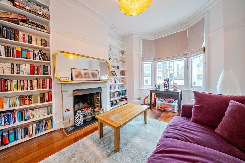 Property photo 2 of 19 Picture No. 13