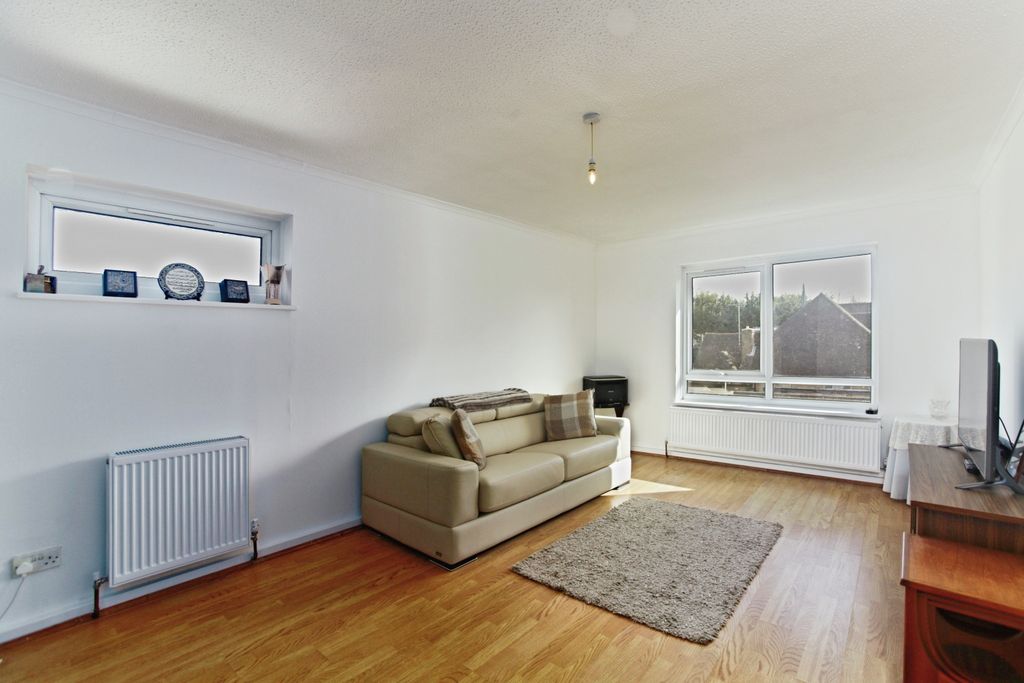 Property photo 2 of 14 Lounge/Dining Room