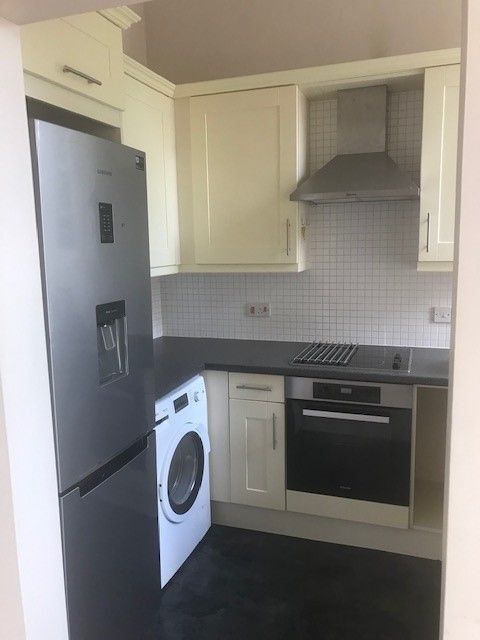 Property photo 3 of 7 Kitchen