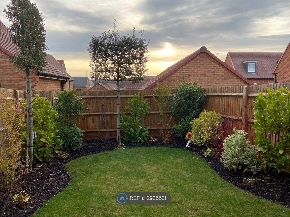 Property photo 2 of 11 Landscaped Garden
