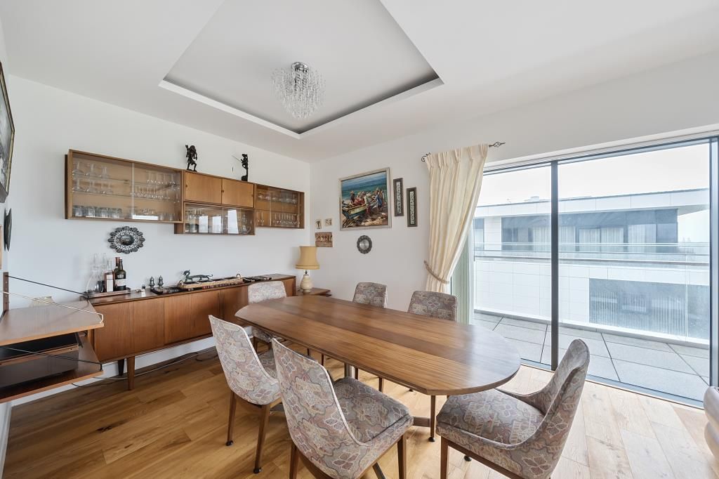 Property photo 3 of 14 Dining Room