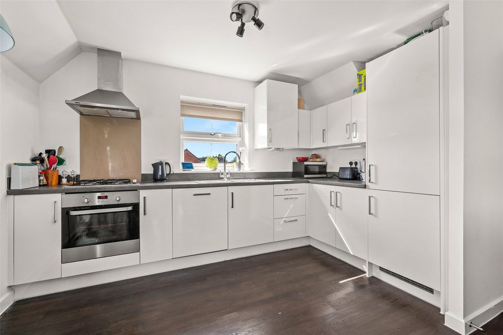 Property photo 2 of 10 Picture No. 04