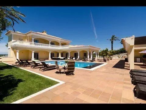 Property photo 2 of 27