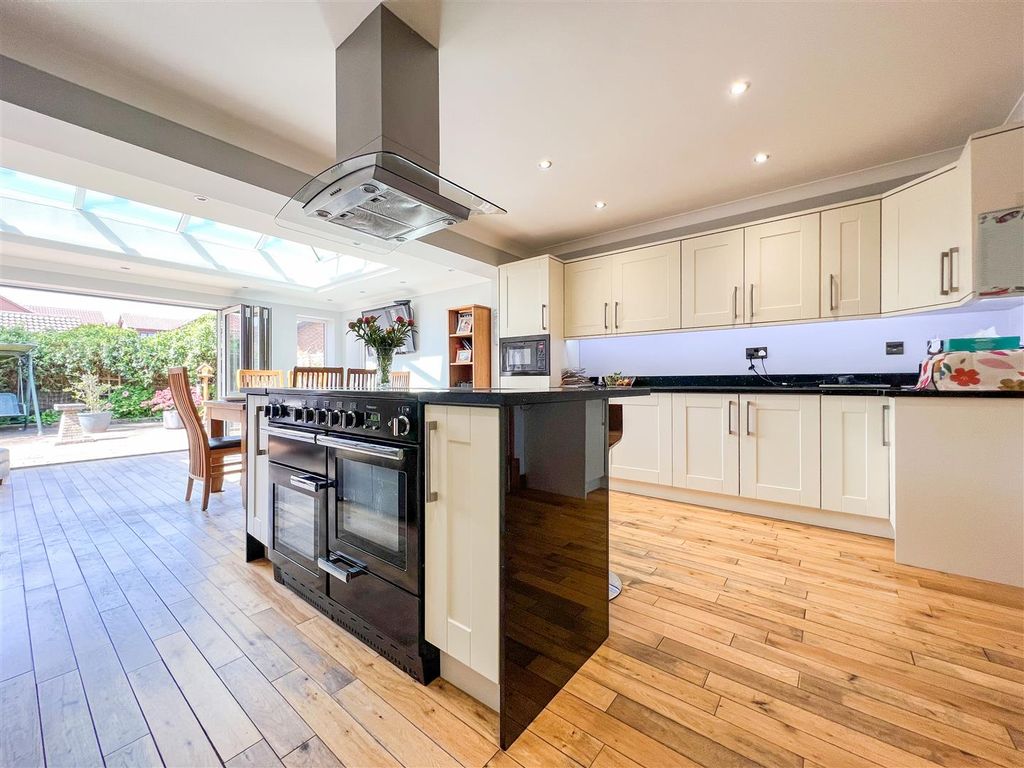 Property photo 2 of 26 Kitchen / Dining /Living