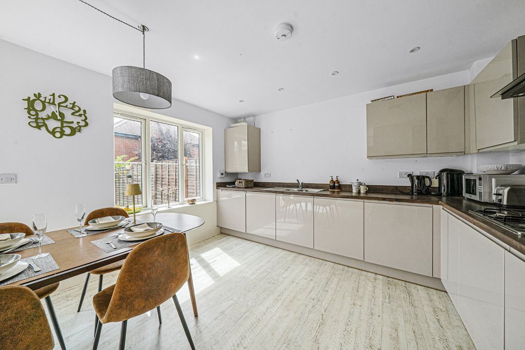 Property photo 2 of 13 Picture No. 04